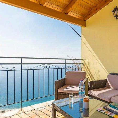 Villa Aris Gimari 外观 照片