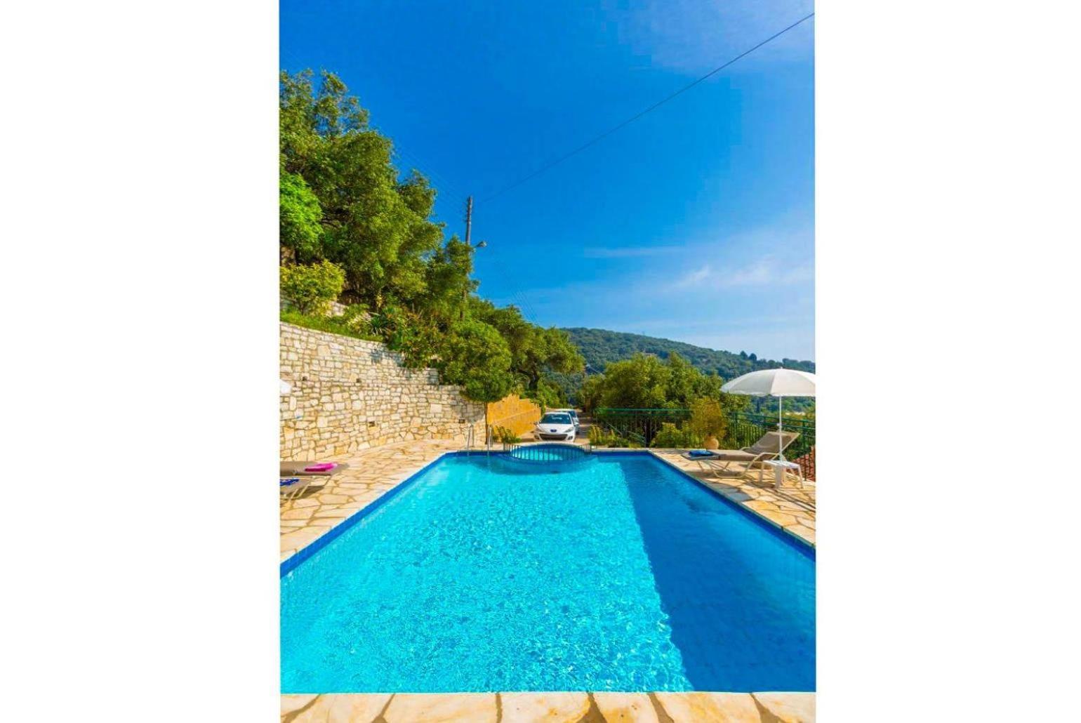Villa Aris Gimari 外观 照片