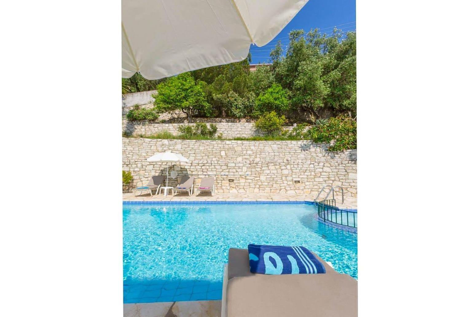 Villa Aris Gimari 外观 照片